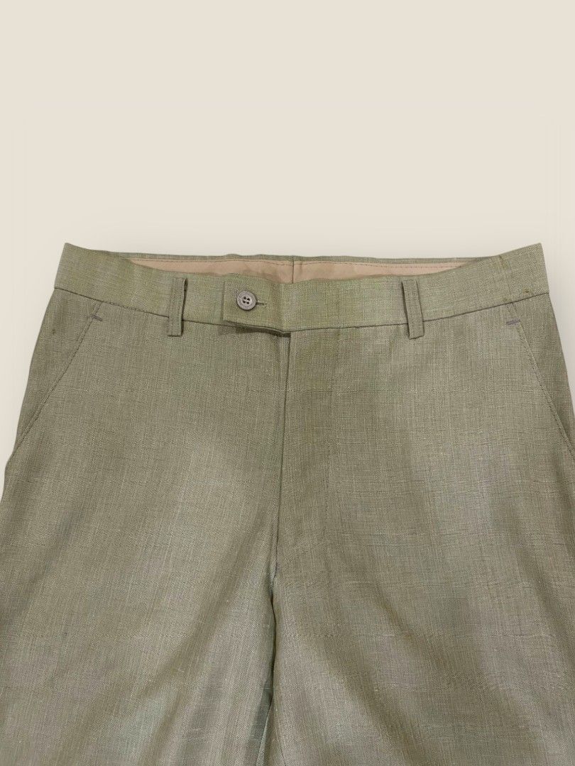 Offwhite Loose Fit Baggy Trousers (Category: Trousers) located in Santa Rosa. Submitted by revive.n.thrive (Listing ID 1370654236, Image 3). Description: Waist: 30 inch Length: 37 inch Revive for 200 dm for inquiries • Check the tags for authenticity. • Buyers are responsible for covering the shipping fee. • All items are thrifted / pre-loved. Please set reasonable expectations. • Read the description before you buy. • Everything is washed and re