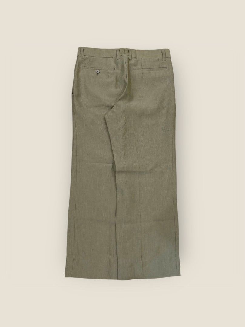 Offwhite Loose Fit Baggy Trousers (Category: Trousers) located in Santa Rosa. Submitted by revive.n.thrive (Listing ID 1370654236, Image 2). Description: Waist: 30 inch Length: 37 inch Revive for 200 dm for inquiries • Check the tags for authenticity. • Buyers are responsible for covering the shipping fee. • All items are thrifted / pre-loved. Please set reasonable expectations. • Read the description before you buy. • Everything is washed and re