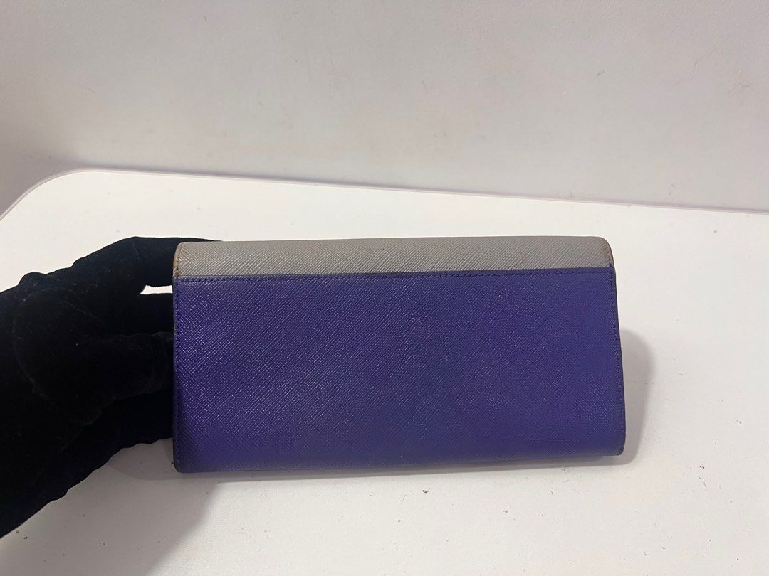 Agnes B (Category: Luxury Bags & Wallets) located in Cebu City. Submitted by brandedcorner_ph (Listing ID 1370775664, Image 2). Description: Pre-loved (A)gnes B Bi-Fold Long Wallet 100% Authentic or money back Rank AB Sign of usage Material: Leather Dimension in inches: L4 x W7.5 Please see detailed photos Color may vary due to lighting Mine: 450 php PM FOR MORE PHOTOS DISCLAIMER: Branded Corner PH are not affiliated with any of the brand feature
