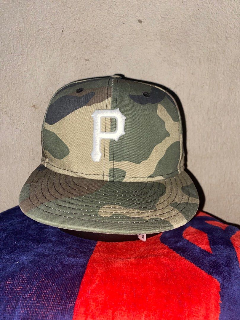 Pittsburgh pirates Camouflage by new era (Category: Caps & Hats) located in Cadiz. Submitted by char_les (Listing ID 1370739934, Image 1). Description: Pittsburgh pirates camouflage by new era Snapback OSFM Color rate 9.5/10 Issue small yellowing on underbrim at my dot ng ink.