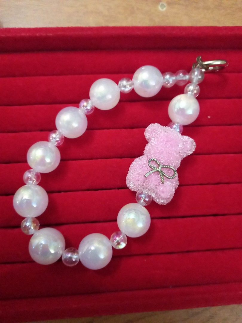 Premium phone charms (Category: Charms) located in Mandaue City. Submitted by vlard21 (Listing ID 1370770590, Image 1). Description: .