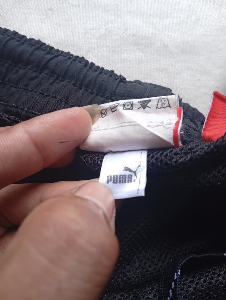 Puma Oversized Short (Category: Shorts) located in Castilla. Submitted by stignapamorma (Listing ID 1370656918, Image 3). Description: Puma Oversized Short Size - 38-40x15.5 Condition - Excellent Color Rate - 9/10 Issue - None Price - 350+SF Location - Sorsogon.