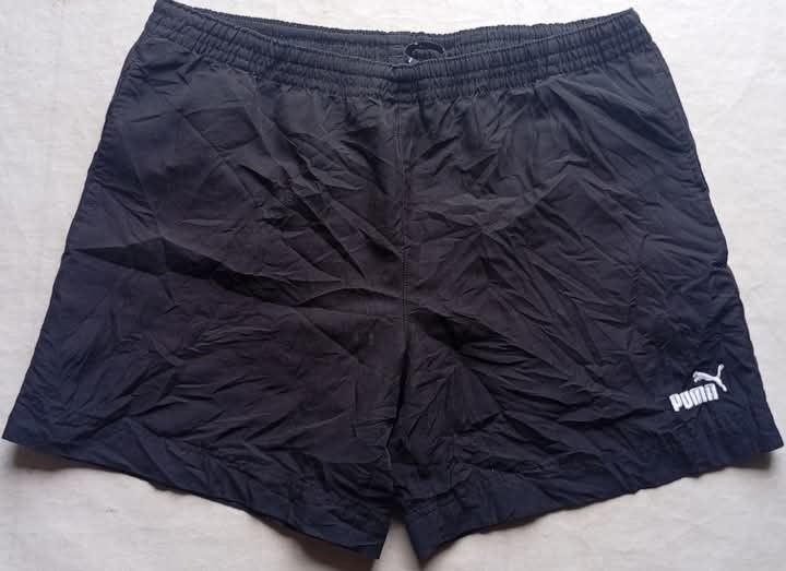 Puma Oversized Short (Category: Shorts) located in Castilla. Submitted by stignapamorma (Listing ID 1370656918, Image 1). Description: Puma Oversized Short Size - 38-40x15.5 Condition - Excellent Color Rate - 9/10 Issue - None Price - 350+SF Location - Sorsogon.