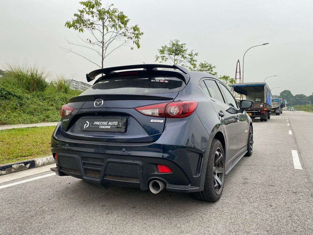[RENT] MAZDA 3 HATCHBACK 1.5A SPORTY IN DARK BLUE62872684751106112