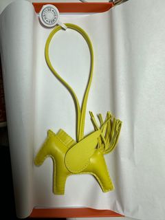 （分類：）位於 。 由 kittykukoc 提交（商品編號 1370789081，圖片 1）。簡介： 。