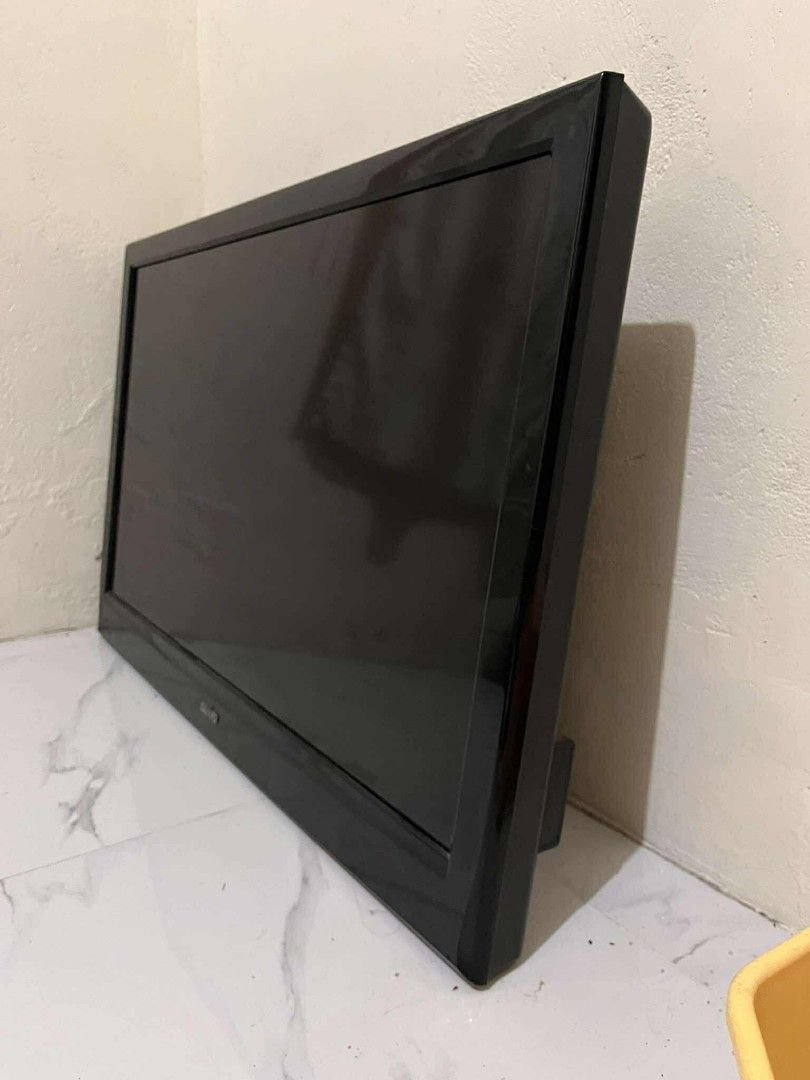 Sanyo 40 inch LCD TV (Category: TV) located in Quezon City. Submitted by j0022 (Listing ID 1370680133, Image 2). Description: Sanyo LCD TV – 2011 Model Used for 3 years only. Still working well, no major issues. Rfs: Need cash Pickup preferred (Angeles City, Pampanga). Can assist with delivery if nearby (buyer shoulders fee). Negotiable for sure buyers.