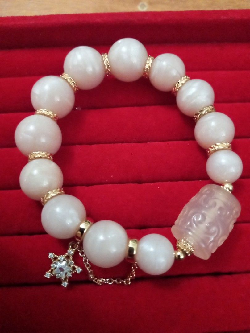 Seamica (Category: Bracelets) located in Mandaue City. Submitted by vlard21 (Listing ID 1370770836, Image 3). Description: .