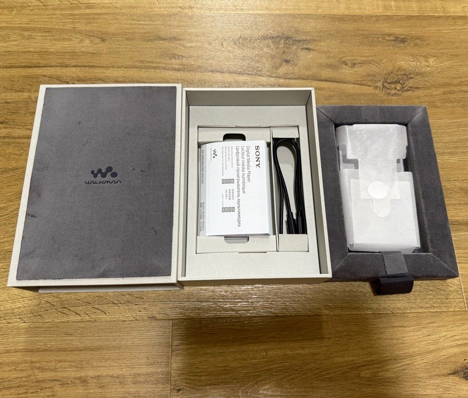 Sony NW-WM1AM2 Walkman Digital Audio Player62853059794817114