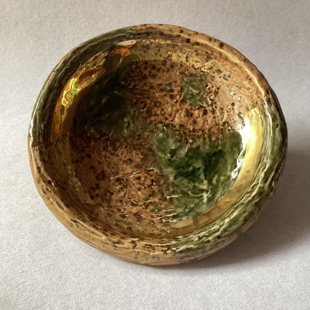 Stoneware Shallow Plate w/ Gold Brush Stroke Accent: signed (Category: Dinnerware & Cutlery) located in Davao. Submitted by eclectic1925 (Listing ID 1370778802, Image 3). Description: Php250 Stoneware Shallow Plate w/ Gold Brush Stroke Accent: signed H: 1.5 inches L: 6.2 inches *last price posted *please check photos before purchase First to pay .