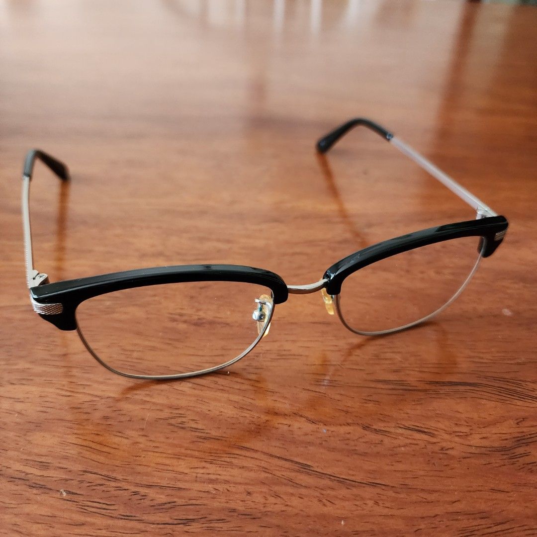 SUNNIES STUDIOS Wes (Category: Sunglasses & Eyewear) located in Quezon City. Submitted by ShopPDplusK (Listing ID 1370666074, Image 2). Description: Brand: Sunnies Optical / Sunnies Specs / Sunnies Studios Condition: Very Good Used Condition, no noticeable flaw. RFS: decluttering.