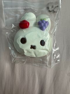 (Category: ) located in . Submitted by shopwithshelly (Listing ID 1370642336, Image 1). Description: .