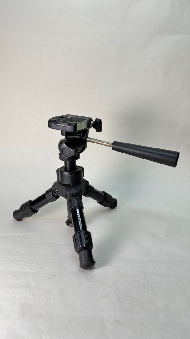 Tabletop Mini Tripod – 360° adjustable Strong,Adjustable, Smooth & Compact62865819689730111