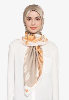 (Category: ) located in . Submitted by leoclosetthing (Listing ID 1370642504, Image 1). Description: .