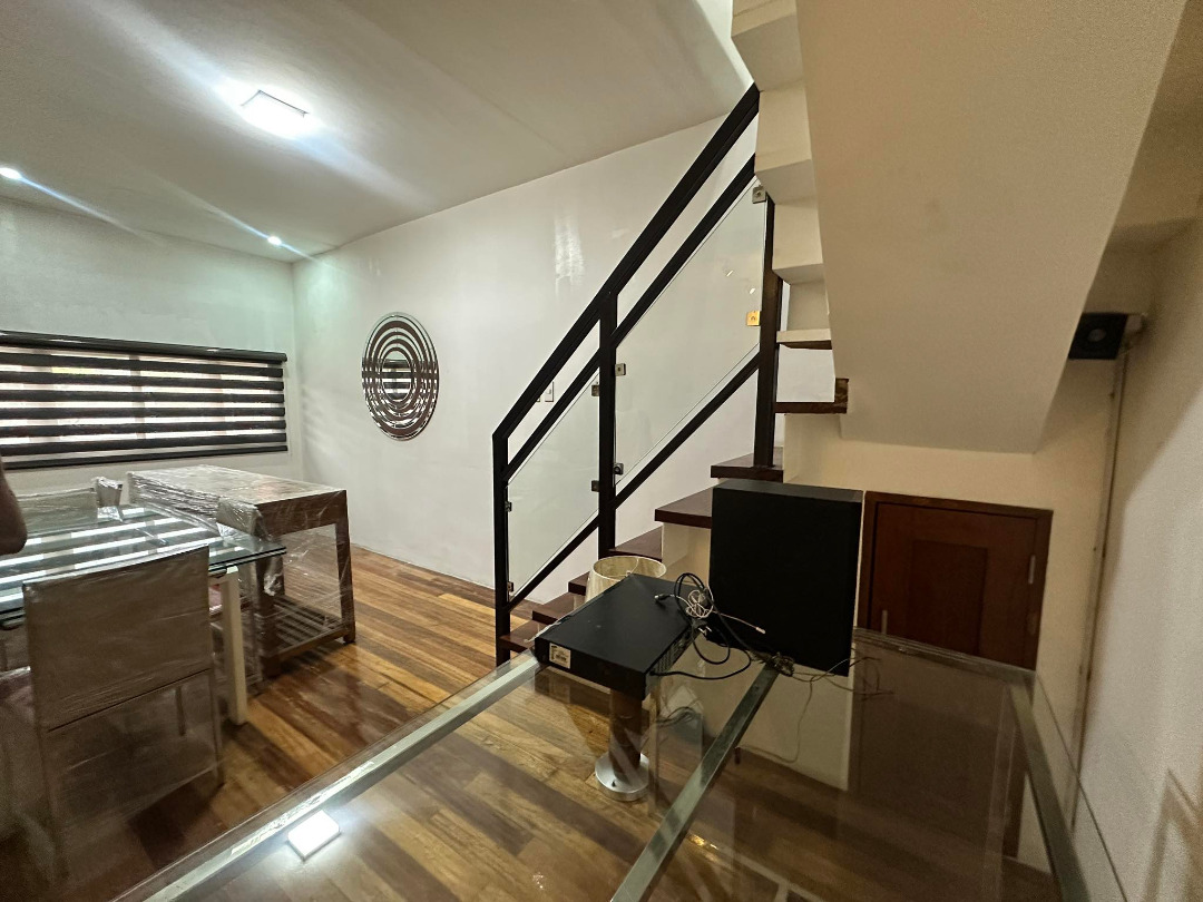 (Category: ) located in . Submitted by jefflock (Listing ID 1370722915, Image 1). Description: .