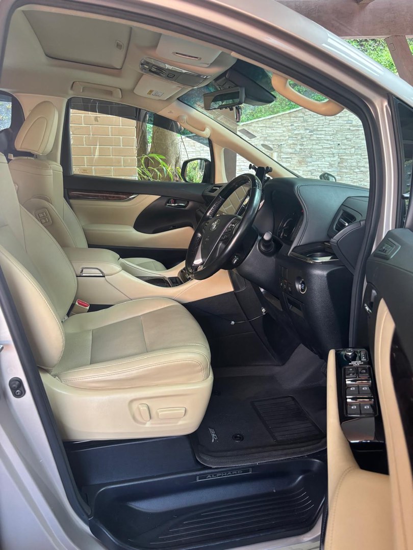 Toyota Alphard Station wagon. 3.5 Auto62863131444610114
