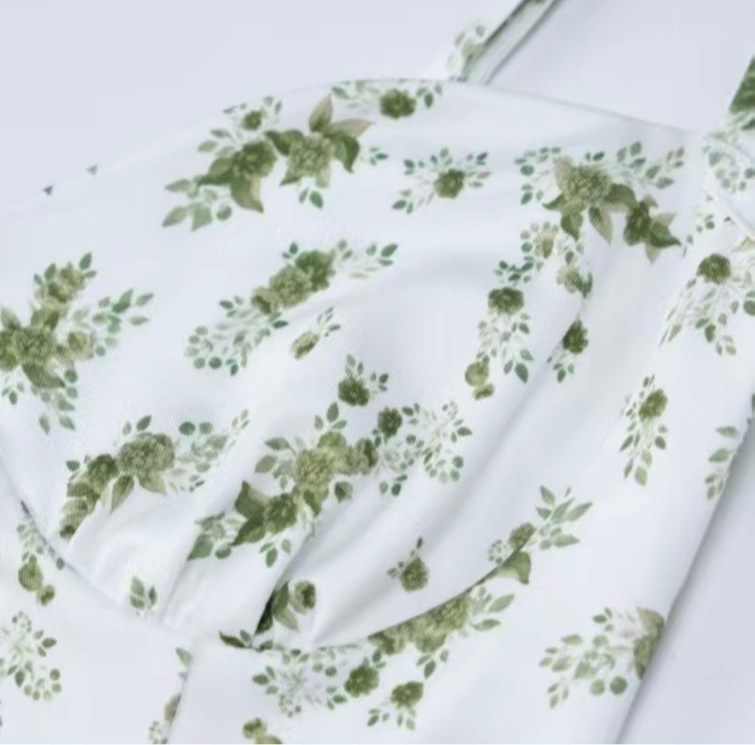 Vesglory summer mini floral dress (Category: Dresses) located in Quezon City. Submitted by col.funshot (Listing ID 1370741591, Image 2). Description: Brand new just washed and stored Perfect for summer outfits Shipping fee c/o buyer No returns. Dont transact if not sure.
