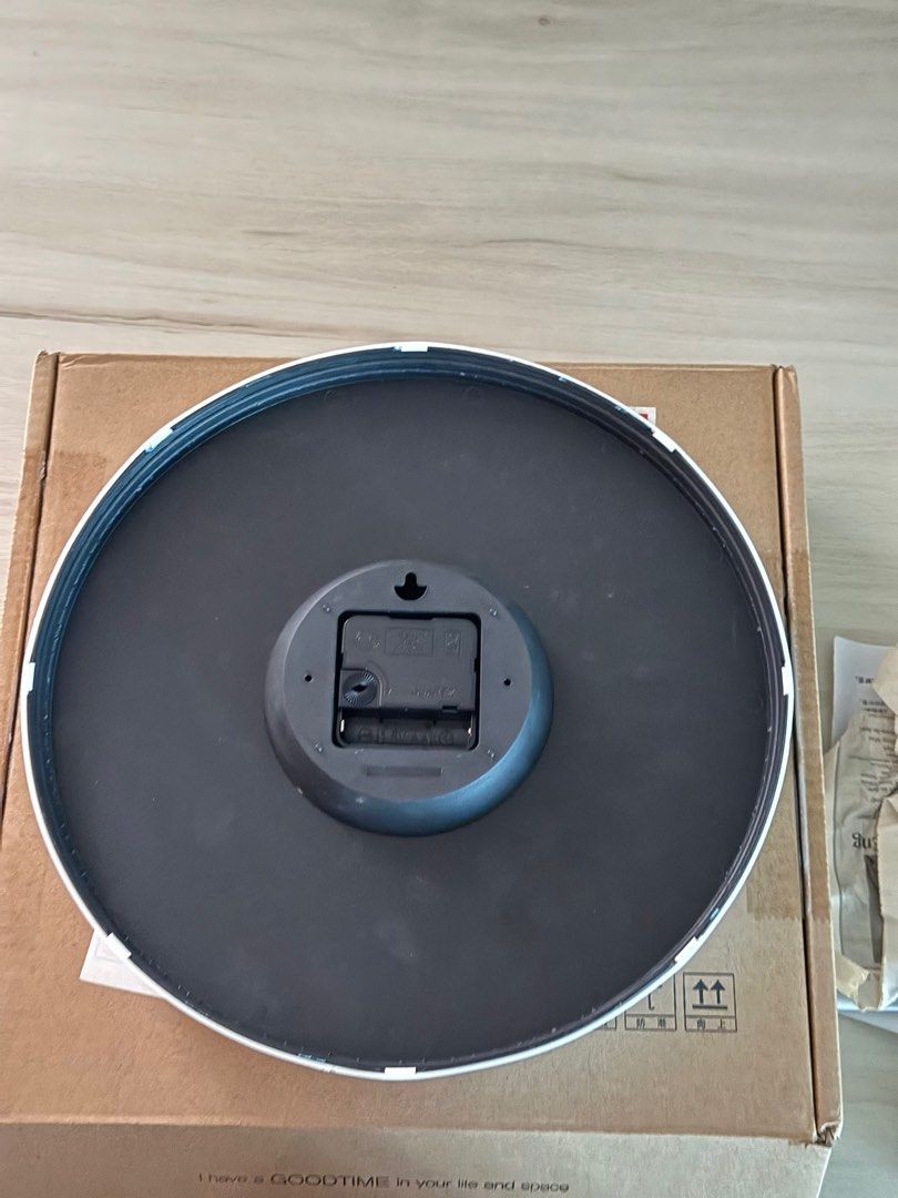 Wall clock65074657701122111