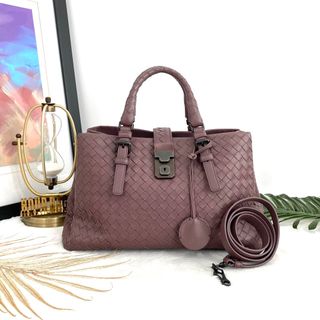 (Category: ) located in . Submitted by hourbags (Listing ID 1370858403, Image 1). Description: .