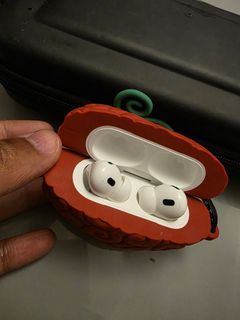 （分類：）位於 。 由 preloved.by.bas 提交（商品編號 1370951786，圖片 1）。簡介： 。