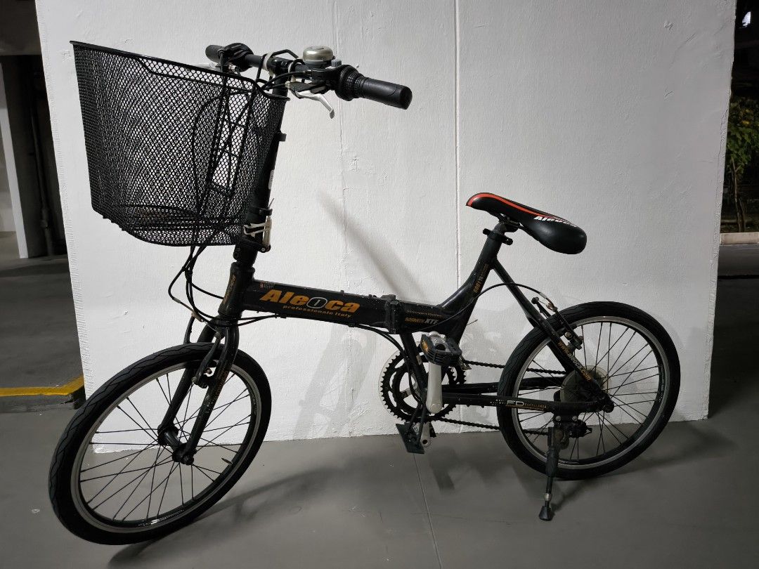 Aleoca Foldable Bicycle with Front Basket, Sports Equipment, Bicycles &  Parts, Bicycles on Carousell