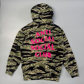 (Category: ) located in . Submitted by stockedclothing047 (Listing ID 1370943868, Image 1). Description: .