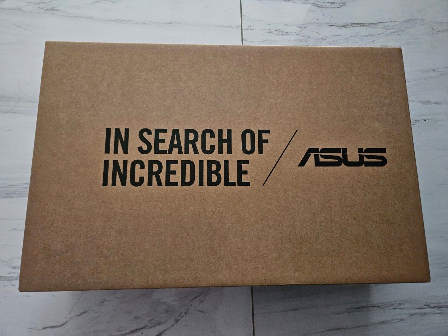 Asus Vivobook Go E1404 (Category: Laptops & Notebooks) located in Singapore. Submitted by andcw (Listing ID 1370932815, Image 1). Description: Brand new in box laptop/notebook. https://www.harveynorman.com.sg/computing/computers-en/laptops-en/asus-vivobook-go-14-ryzen-5-8gb-512gb-e1404fa-nk106w-mixed-black.html.