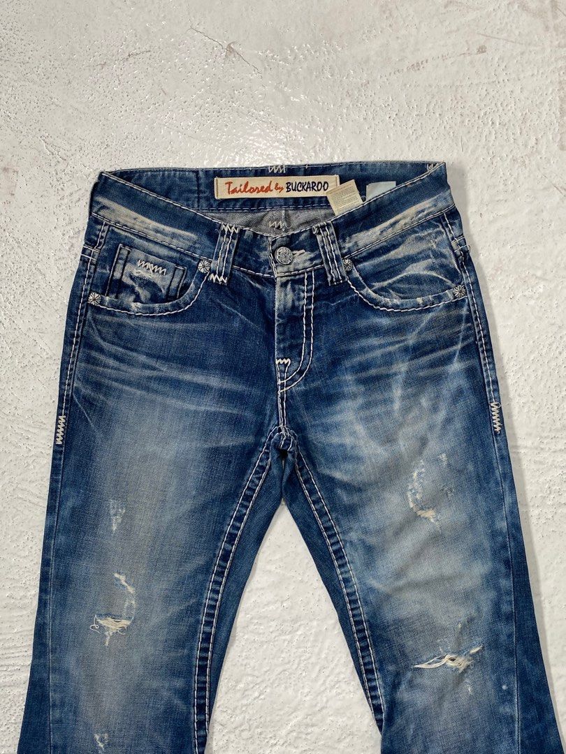 Authentic Buckaroo Tattered Boot Cut Jean’s for Men’s, 32 (Category: Jeans) located in San Fernando. Submitted by welldetailedseller (Listing ID 1370835488, Image 3). Description: •Authentic Buckaroo Tattered Boot Cut Jean’s for Men’s •No Strech •Original Overall Cut no alternation •Like New Condition •Issue 1 missing button on back •Overall Rate 9.5/10 •Actual dimensions using Inches •Waistline/Baywang 32 •Rise 9 •Legth/Haba 40.5 •Hem/Laylayan 1