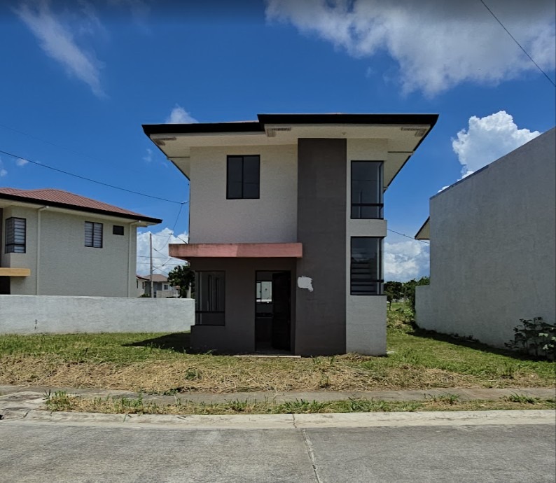 (Category: ) located in . Submitted by pointland.realty (Listing ID 1370967165, Image 1). Description: .