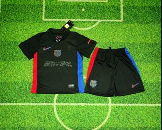 (Category: ) located in . Submitted by calcio_sport_jersey (Listing ID 1370850152, Image 1). Description: .