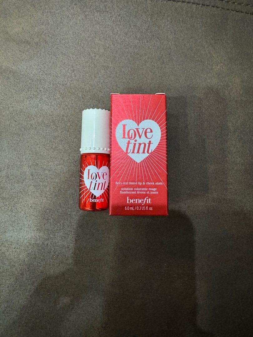 Benefit Love Tint (Category: Makeup) located in San Juan City. Submitted by allbeautyandfashion (Listing ID 1370950306, Image 1). Description: .