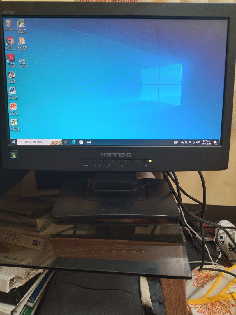 Computer Set (Category: Desktops) located in Caloocan City. Submitted by teacherjen53235 (Listing ID 1370820682, Image 3). Description: .