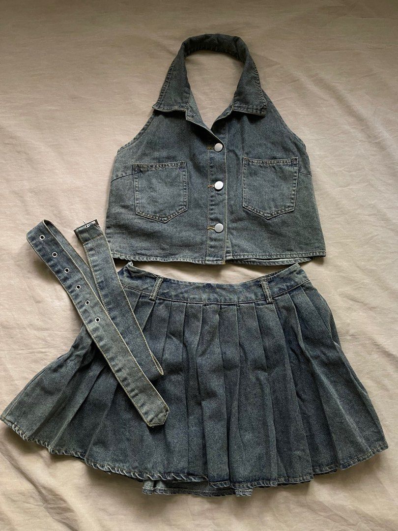 Coords (Category: Sets or Coordinates) located in Bangui. Submitted by francisjericka (Listing ID 1370836671, Image 1). Description: - bought from Thailand - never been used - lost so much weight after my Thailand trip - best fit to my medium girlies 🫶.