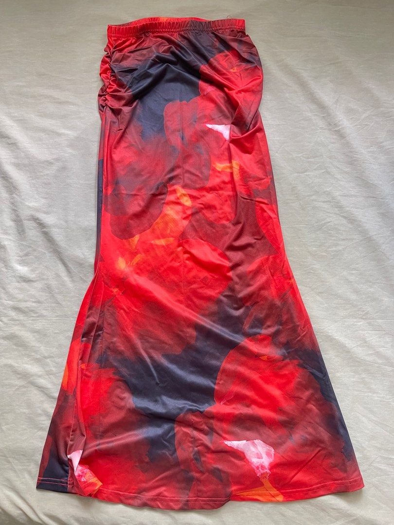 Coords (Category: Sets or Coordinates) located in Bangui. Submitted by francisjericka (Listing ID 1370837542, Image 2). Description: Used once lang, during my birthday last year. Sadly it doesn't suit my body type..