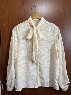 (Category: ) located in . Submitted by love.bella.wears (Listing ID 1370934404, Image 1). Description: .