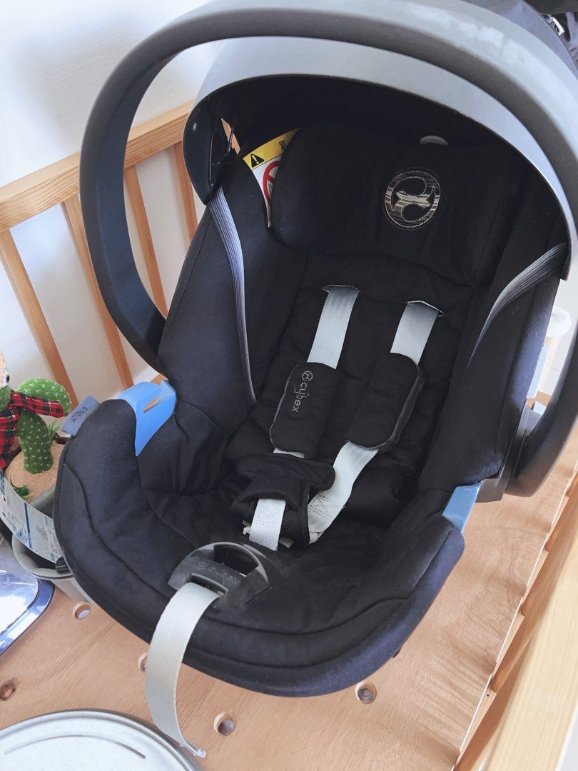 由 penny_bagirl (刊登 ID 1370821341，圖片 1) 提交，位於 高雄市 (Kaohsiung) 的 Cybex ATON 5 嬰兒提籃型安全座椅 (類別：安全座椅)，說明：2023年四月購買 階段性出售。