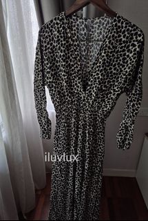 (Category: ) located in . Submitted by iluvlux (Listing ID 1370861910, Image 1). Description: .