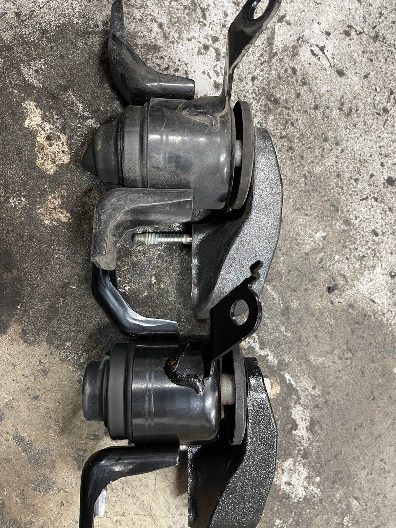 Engine mounting (Category: Engine) located in Singapore. Submitted by sunguanautocentre (Listing ID 1370849474, Image 2). Description: Engine vibrations, especially at idle or while in gear D. Contact Number : Seng 62898923 88288330 Location Sunguan Auto Centre (Esso Petrol Station) 611 Aljunied Road Singapore 389830.