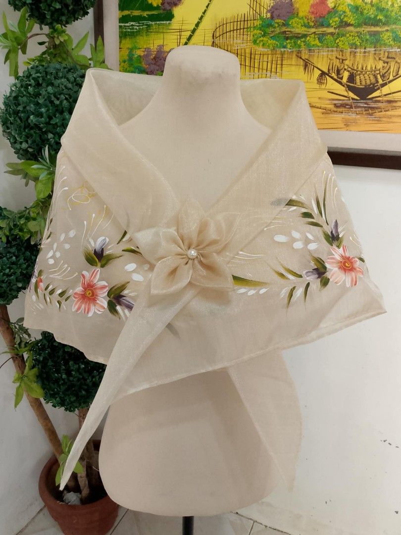Filipiniana Alampay (Category: Scarves) located in Bulacan. Submitted by filipinianaandbarong.ph (Listing ID 1370885943, Image 3). Description: Modern Filipiniana Alampay Color: Beige, Beige/Black, Hand-Paint, White, Blush Pink and Black Size: Freesize ( up to XL body frame).