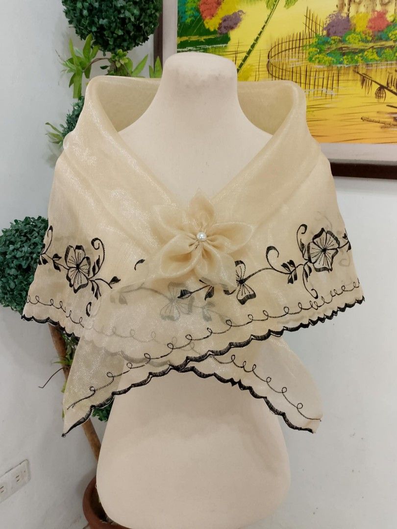 Filipiniana Alampay (Category: Scarves) located in Bulacan. Submitted by filipinianaandbarong.ph (Listing ID 1370885943, Image 2). Description: Modern Filipiniana Alampay Color: Beige, Beige/Black, Hand-Paint, White, Blush Pink and Black Size: Freesize ( up to XL body frame).