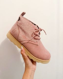 (Category: ) located in . Submitted by allthingsfashionsg (Listing ID 1370795678, Image 1). Description: .