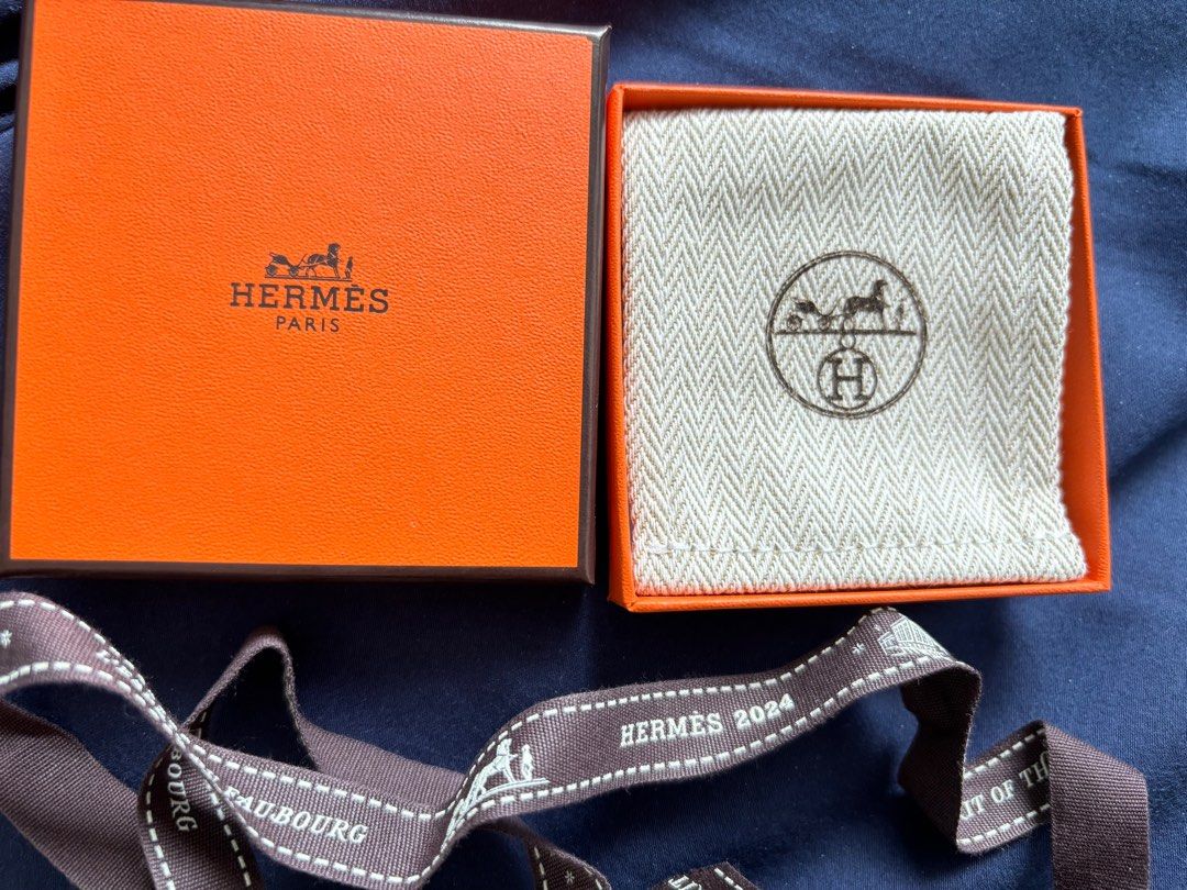 Hermes sabot single earring, 名牌, 飾物及配件- Carousell