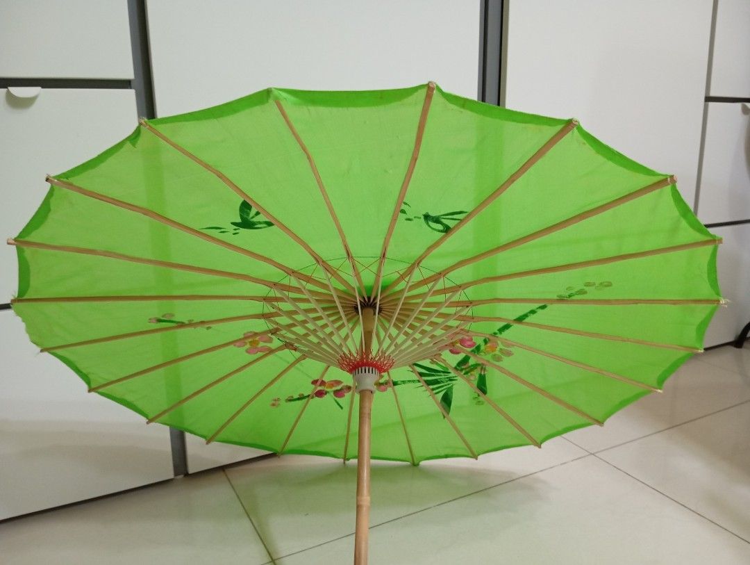 Japanese Umbrella (Category: Umbrellas) located in San Juan City. Submitted by maias.secret (Listing ID 1370953120, Image 3). Description: * This Japanese Umbrella is color apple green with a little bit designed. * One fold. * This is made by wood, bamboo and fabric. * Reason for Selling; not needed. * With freebie if you buy worth 400 and up in our shop. * You can pay thru G cash,Pay Maya or Bank transfer..