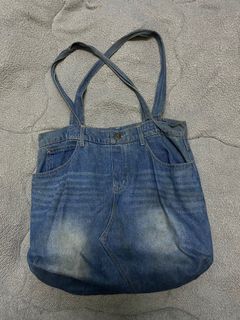 (Category: ) located in . Submitted by zulzaynn (Listing ID 1370879316, Image 1). Description: .