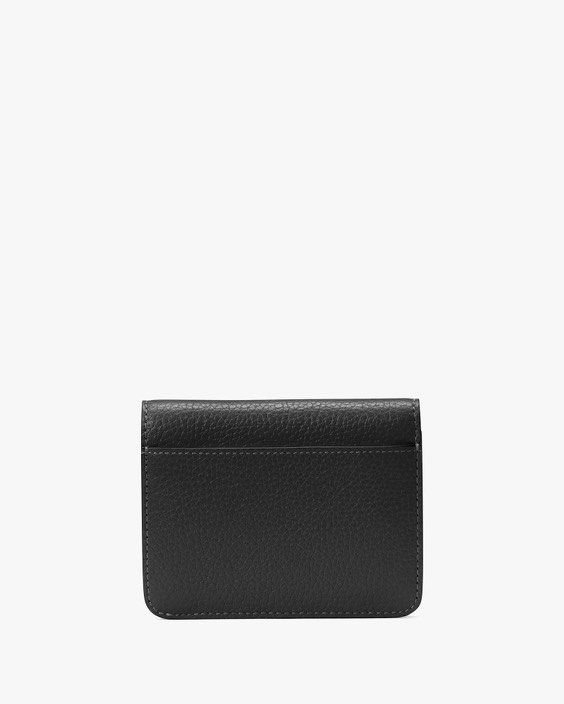 Kate Spade Wallet (Category: Wallets & Card holders) located in Manila. Submitted by shaatterbug (Listing ID 1370904197, Image 3). Description: Used for more than a month.