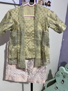 (Kategori: ) berada di . Dikirim oleh reni.hamidah_16 (ID iklan 1370804034, Gambar 1). Deskripsi: .