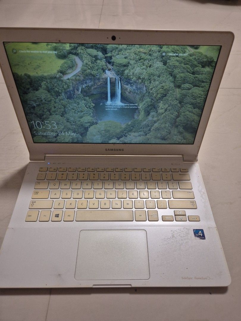 Laptop632267072147211120