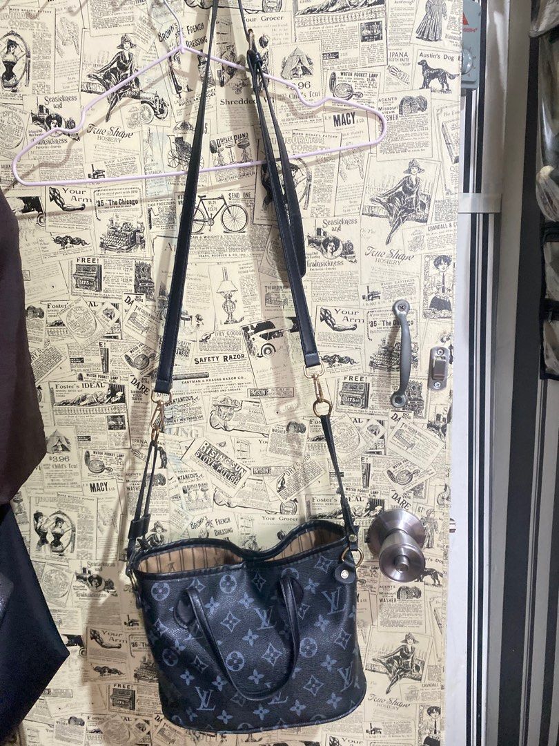 Louis Vuitton Handbag/Slingbag LV (Category: Luxury Bags & Wallets) located in Manila. Submitted by keiscart_ (Listing ID 1370860940, Image 2). Description: .