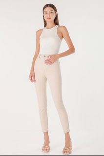 (Category: ) located in . Submitted by behappycloset (Listing ID 1370810476, Image 1). Description: .