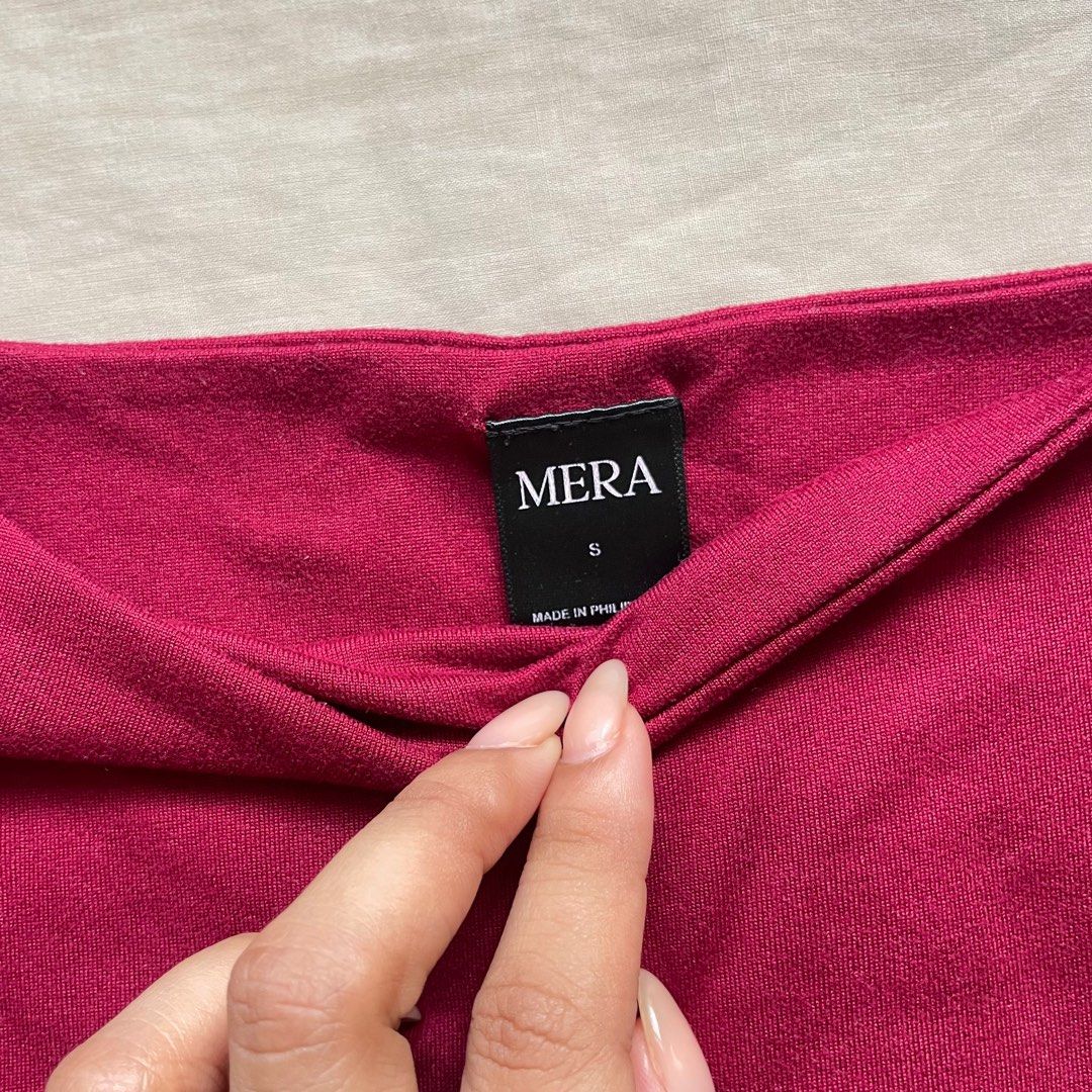 Mera Top (Category: Sleeveless) located in Bangui. Submitted by francisjericka (Listing ID 1370834554, Image 2). Description: RS: already has a lot of tops like this.