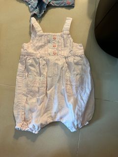 (Category: ) located in . Submitted by alyateappless (Listing ID 1370940347, Image 1). Description: .